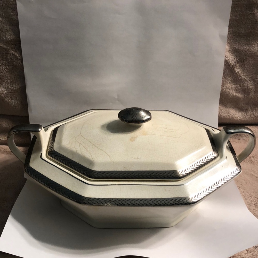 SAXON CHINA 18 karat platinum gold serving dish